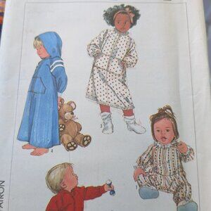 Vtg. Simplicity Sewing Pattern 8326 Toddlers Robe Sleeper Pajamas Raglan Size 2